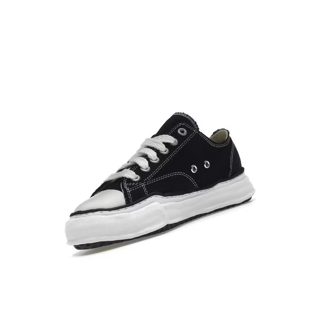 Sneakers Mihara MMY basses en toile à semelle originale coloris noir - REIMÉ